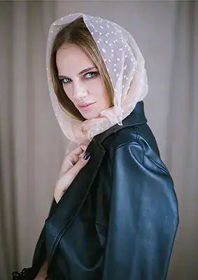 Фото моделі